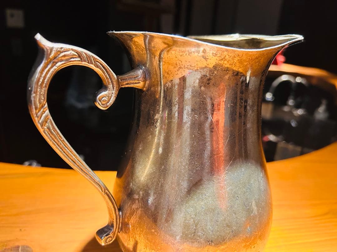 USAアンティーク】 猫脚　金属製ポット　シルバー色