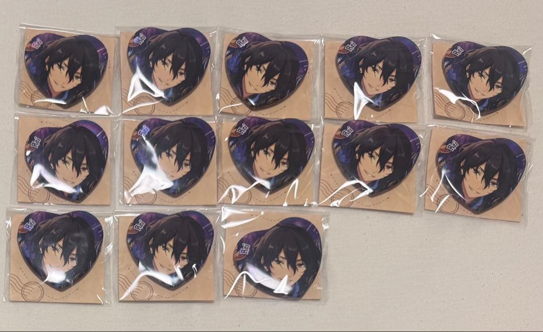 あんスタ　旅途　ハート缶バッジ　朔間零