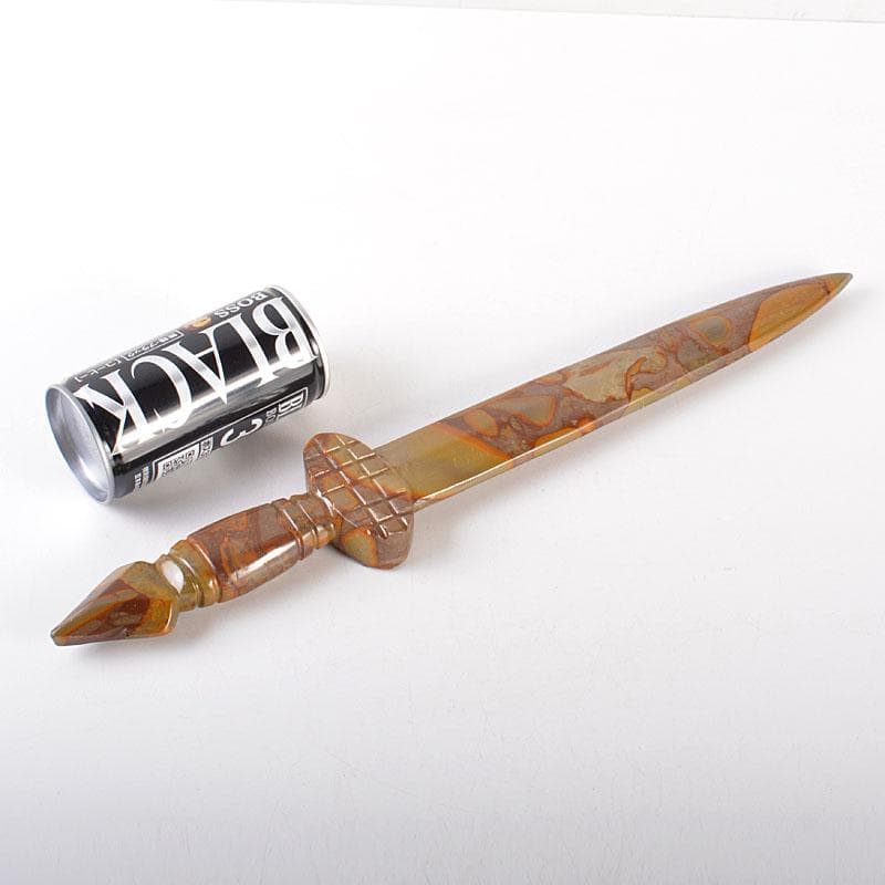 中国　玉石寿山石彫刻　剣　置物　唐木飾台付　C　6843