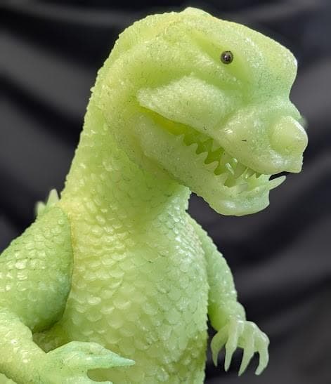 雛型ゴジラ検討用第一案（ウロコゴジラ）蓄光ポリレジンスタチュー限定300個
