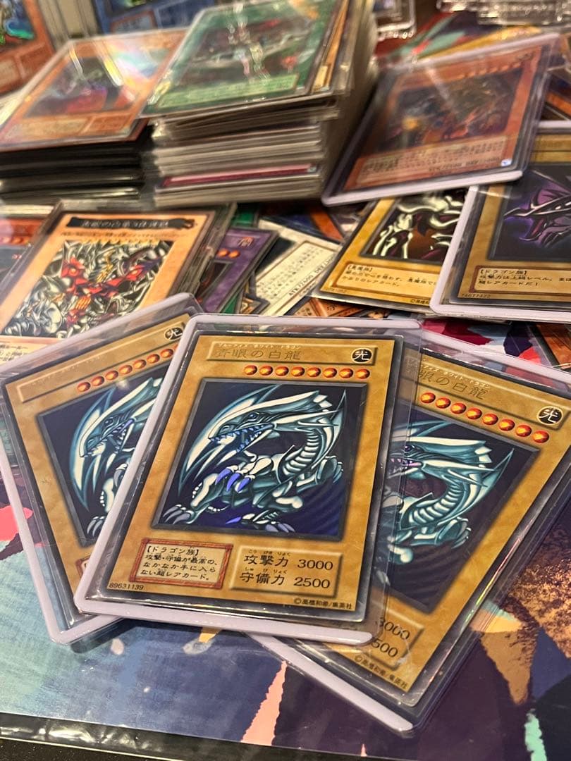 遊戯王　初期　2期　レリーフ　など　大量まとめ