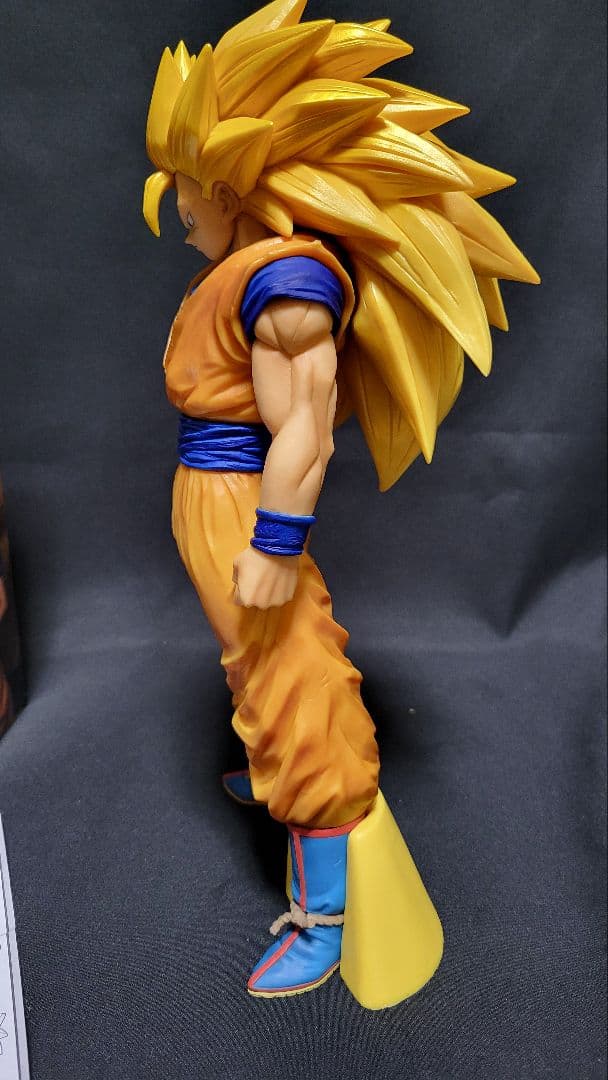 ドラゴンボールGrandista nero 超サイヤ人3孫悟空＆専用LEDケース