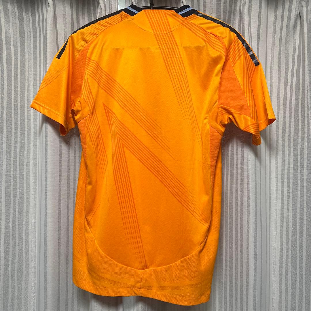 レアルマドリード　オーセンティックユニフォーム•半袖