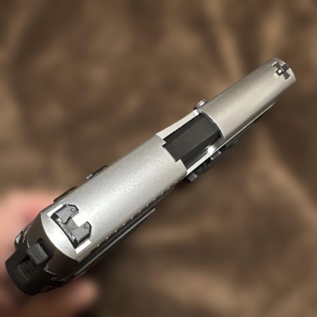 かなり美品 東京マルイ シグ P226 RAIL E2 カスタム シグ レイル