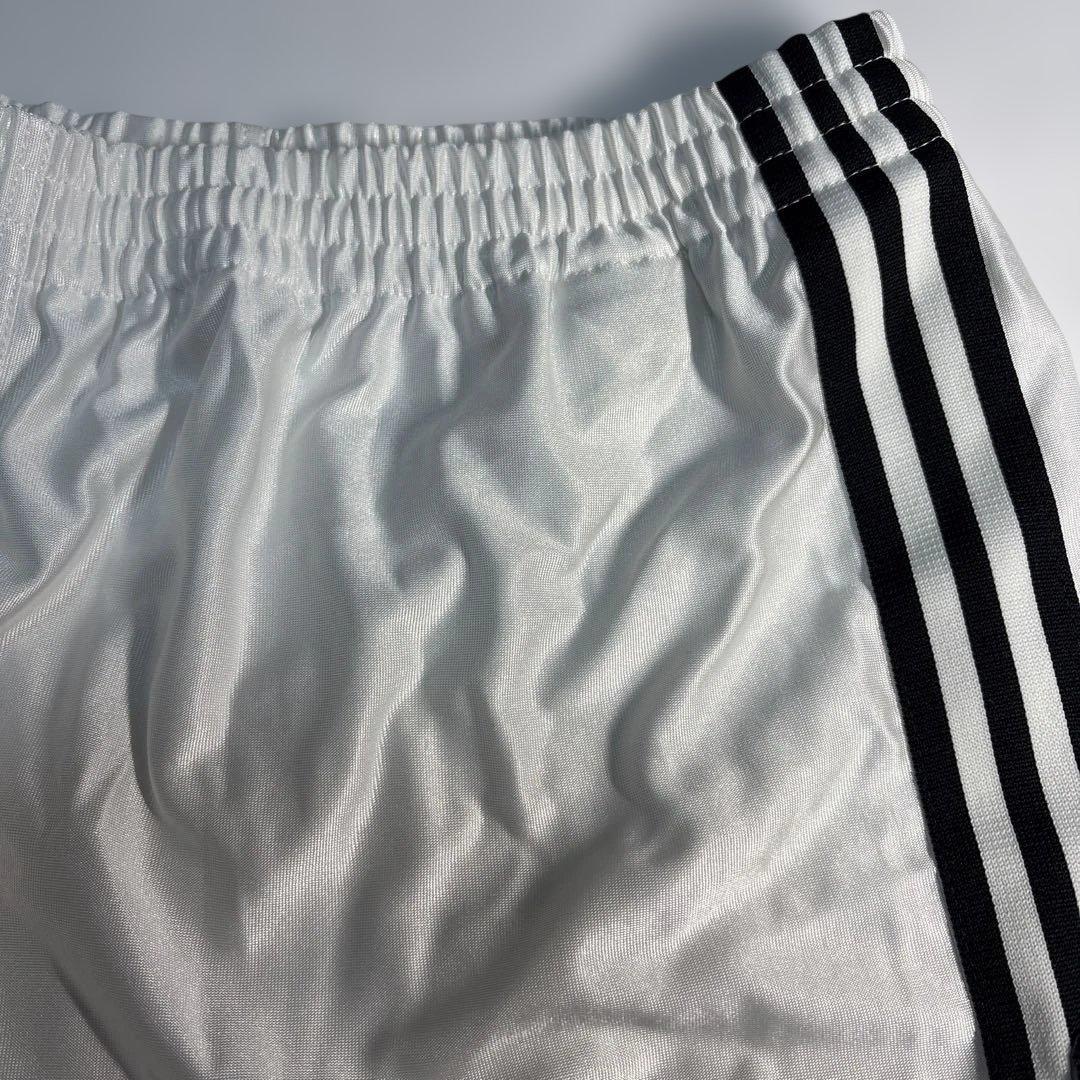 【極美品/希少】デサント製 adidas 光沢ショートパンツ TAD-50B L