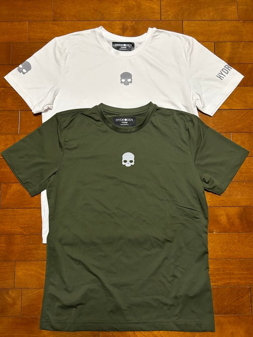 美品　ハイドロゲン　テニスTシャツ４枚・ショートパンツ・帽子セット