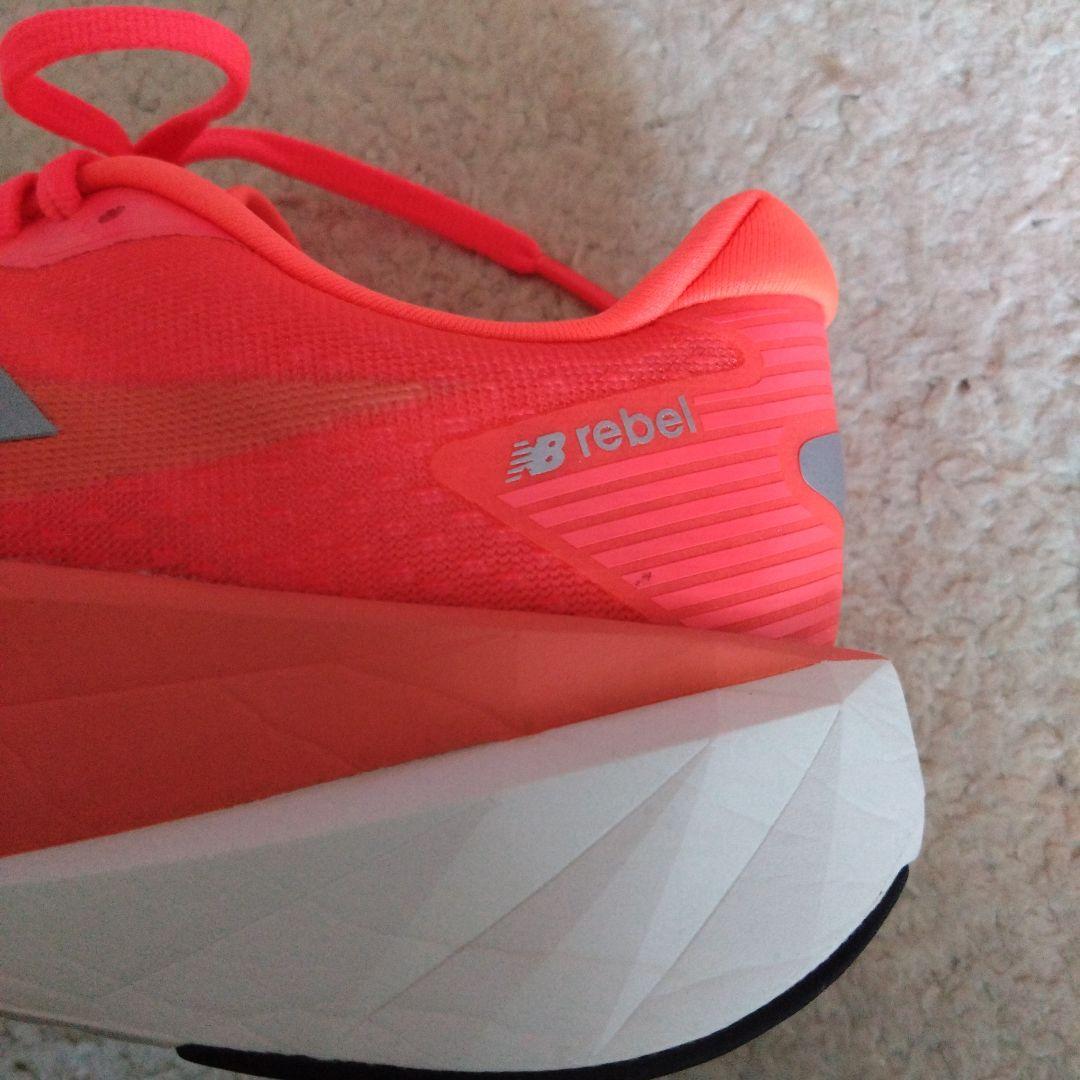 ニューバランス　ランニングシューズ