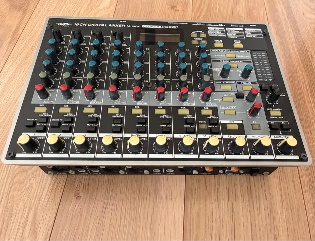 Roland フルデジタル24bit96kHz 16chミキサー M-16DX