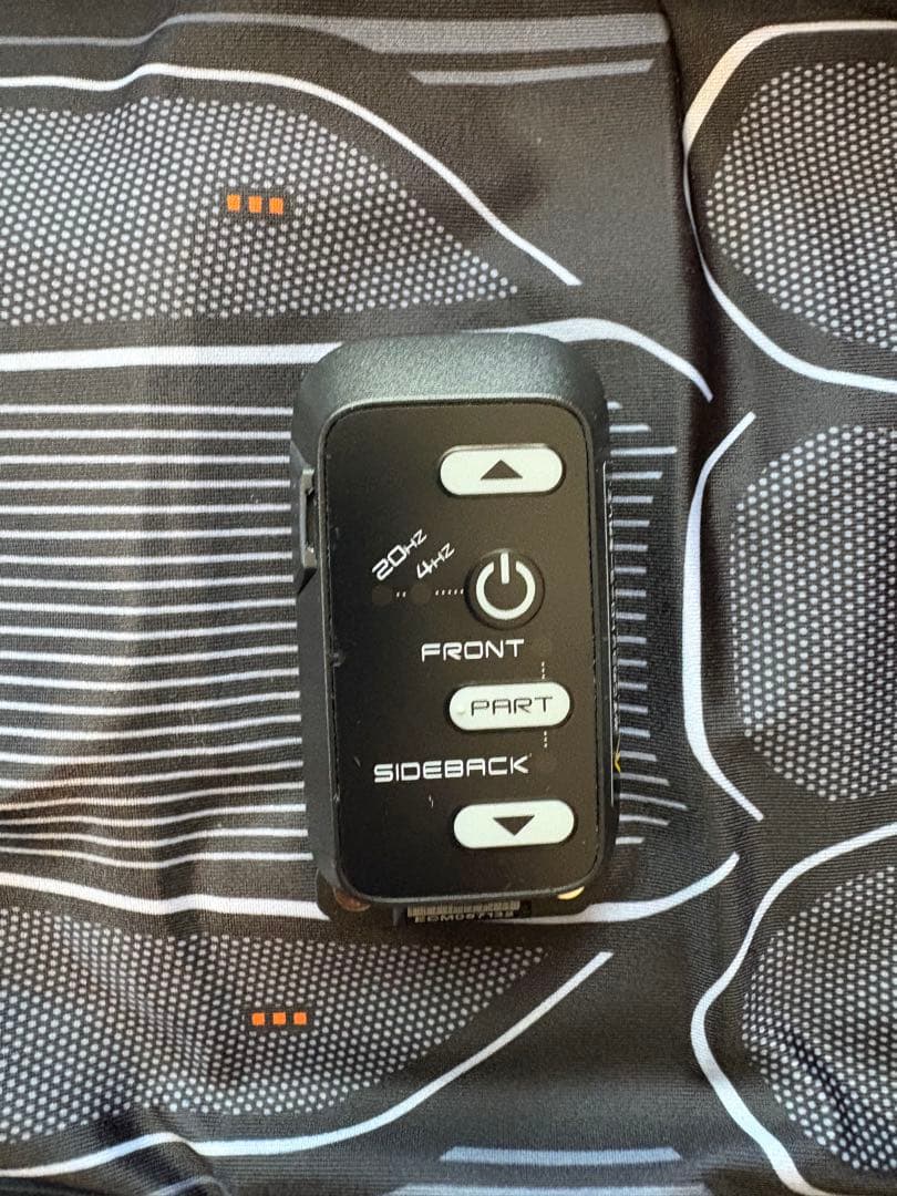 SIXPAD 電気刺激トレーニングデバイス ハードケース付き