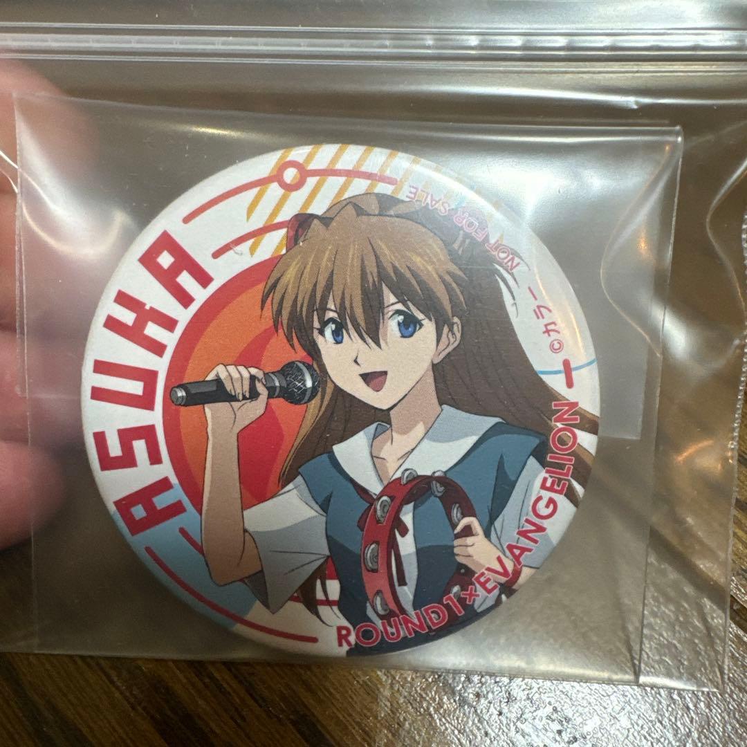 アスカ・ラングレー　マイク　缶バッジ　【エヴァンゲリオン】