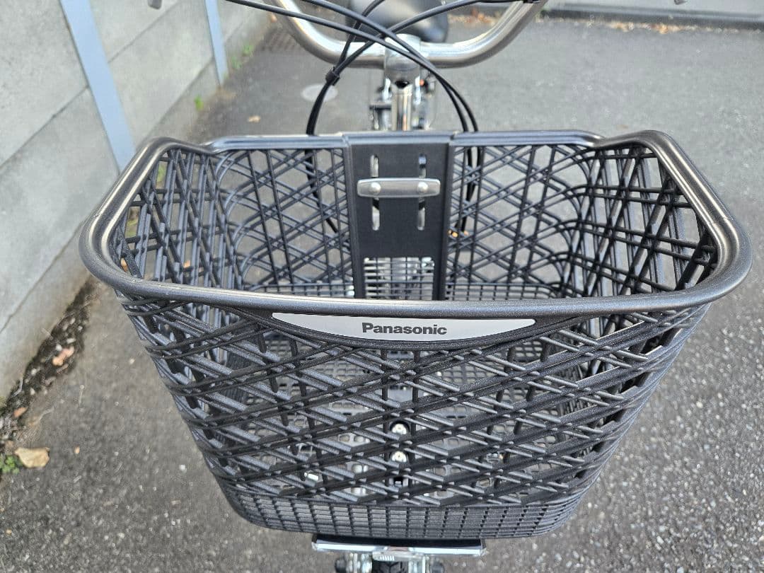 Panasonic　電動 アシスト 自転車 シルバー ノーパンクタイヤ (新品)