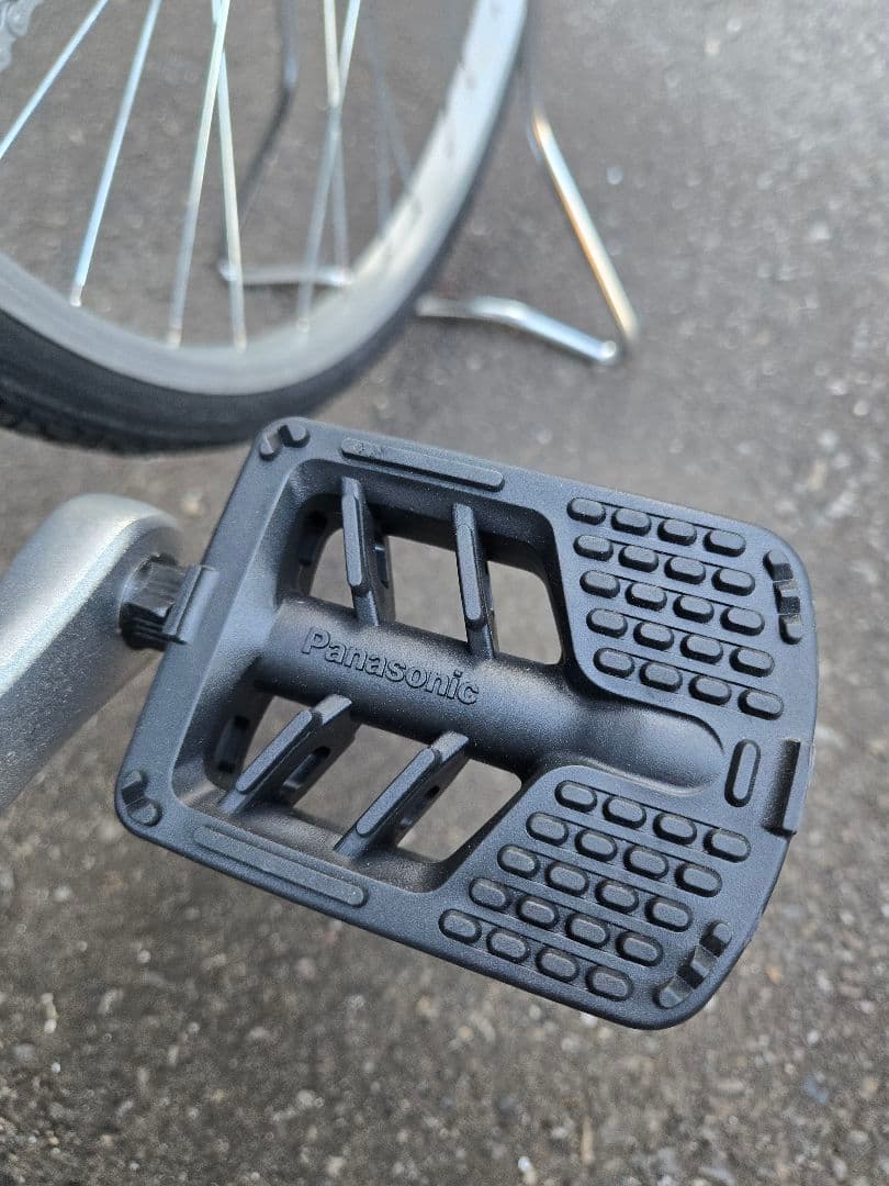 Panasonic　電動 アシスト 自転車 シルバー ノーパンクタイヤ (新品)