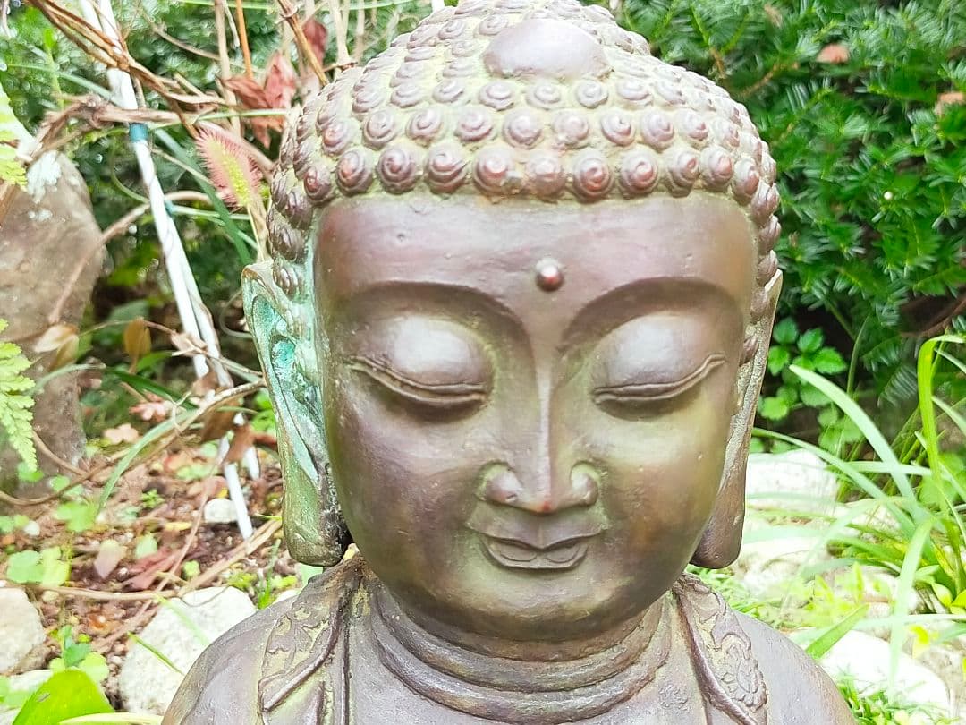 ♥古銅製　釈迦如来　座像　仏像　８.２ｋｇ　お釈迦様　大仏　観音像　骨董品