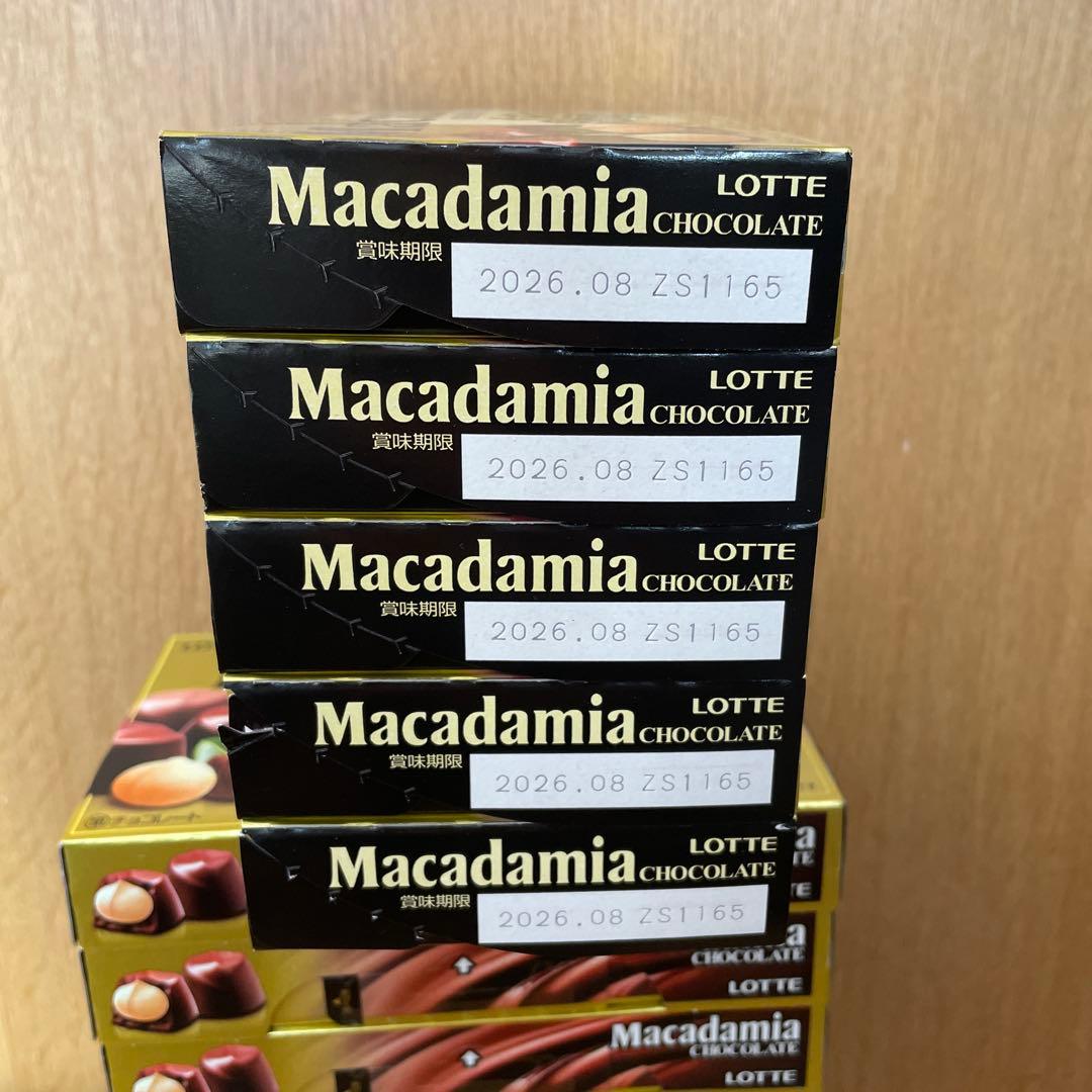 大量　明治　アーモンドチョコレート　マカダミアチョコレート　90箱セット