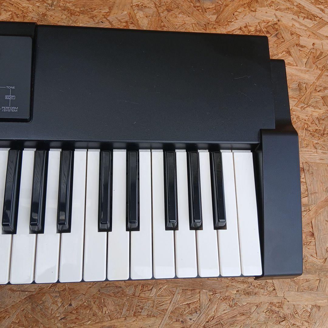 Roland　XP-10　シンセサイザー