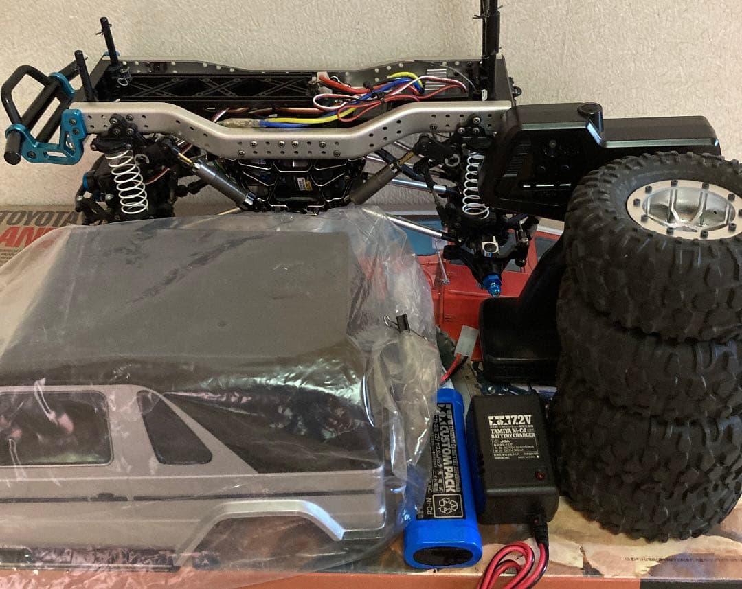 【完成品】タミヤ電動RC CR-01シャーシ　ベンツG320ボディセット