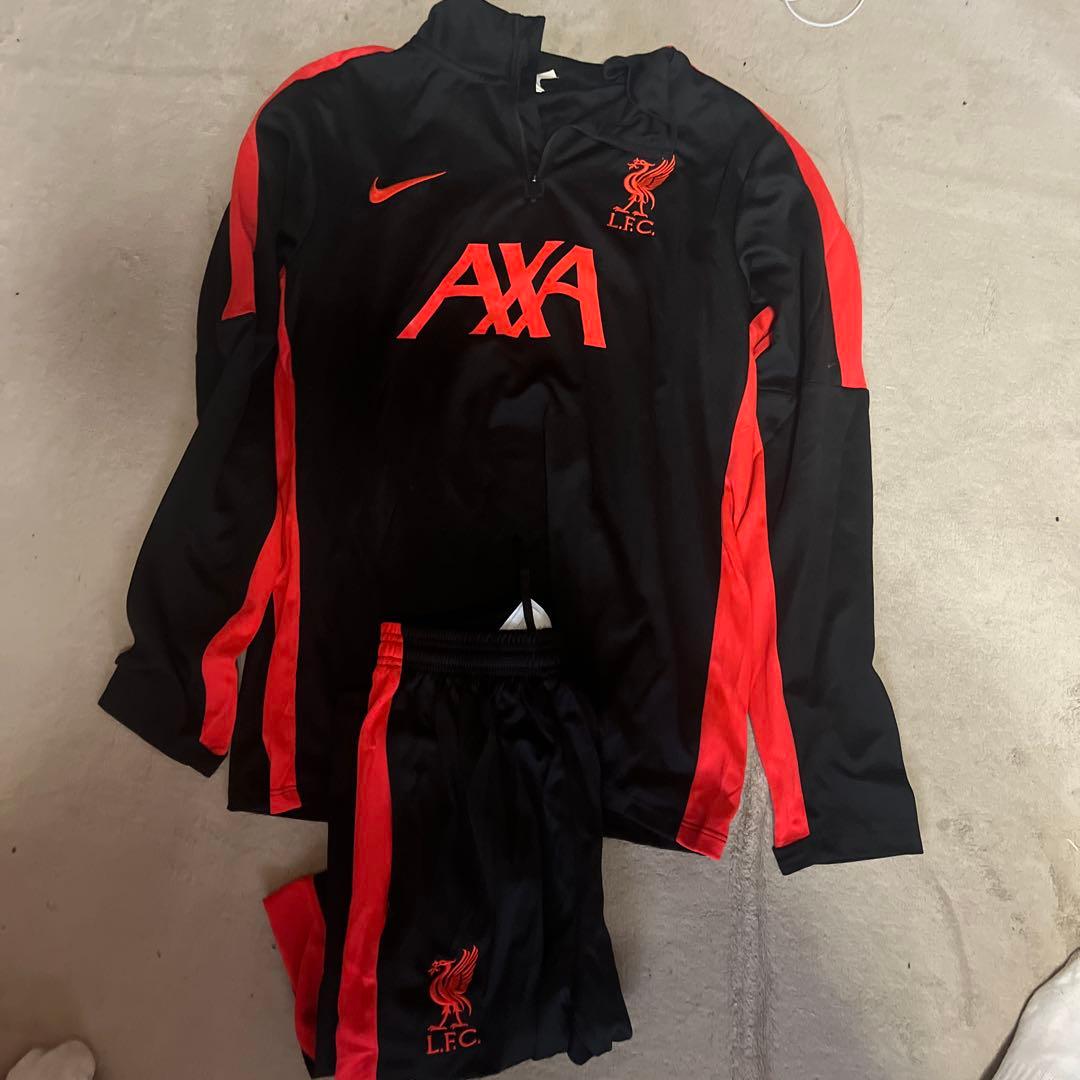 Liverpool FC Nike ジャージセット 黒/赤