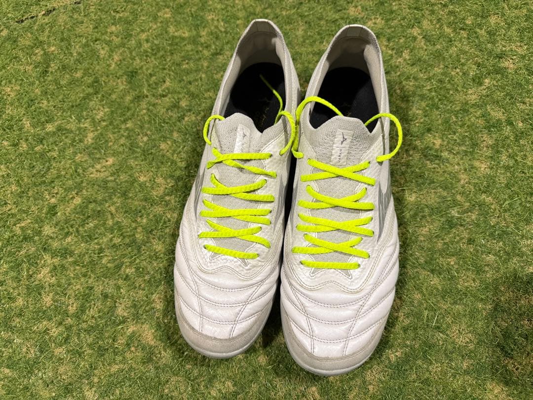 ミズノ モレリアネオ SALA β JAPAN TF(ホワイト×シルバー)