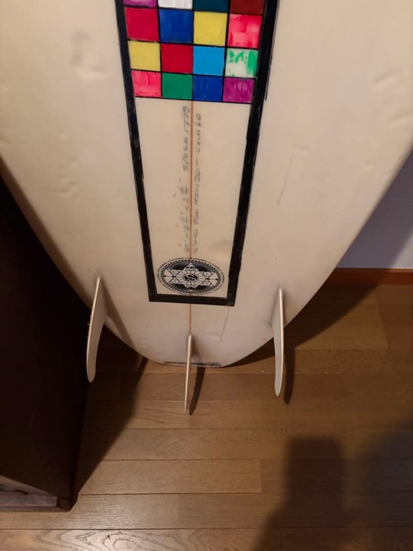 カラフルクロスデザインショートボード