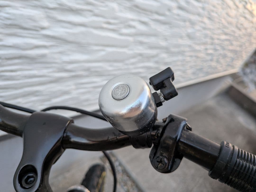 送料込み！ブリヂストン 16インチ クロスファイヤーキッズ