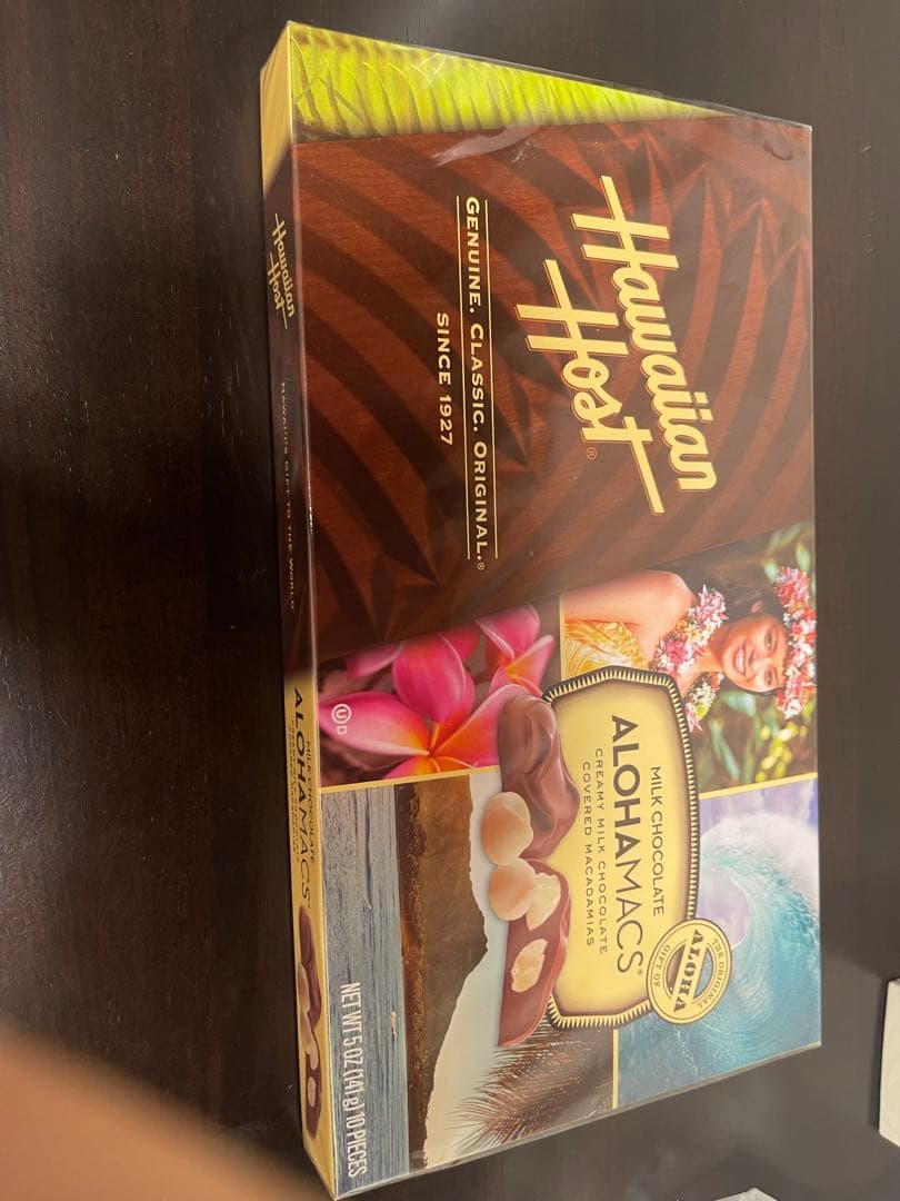 お菓子　水筒　香水