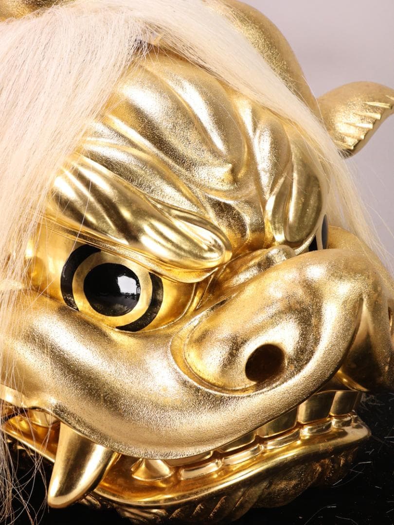 BK193　井波彫刻　名工　横山白汀　晩年作　「 金獅子 」　木彫　高さ34㎝