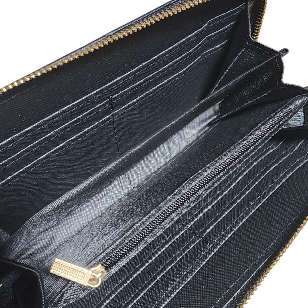 シャネル　長財布　ラウンドジップ　キルティング　チャーム　ノベルティ