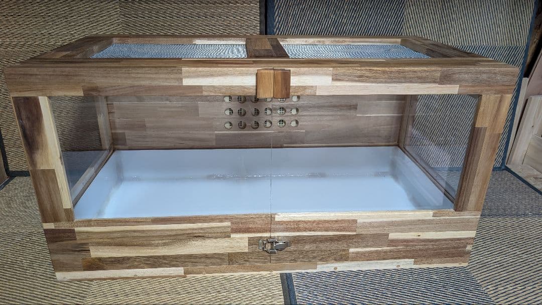 アカシア集成材15ミリ幅120縦50奥行50蜜蝋オイル仕上げ！