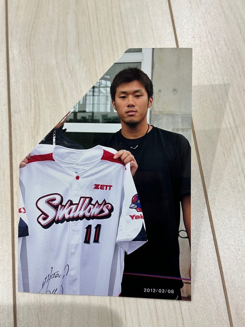 スワローズ 佐藤由規選手 プロモデル前後直筆サイン入りユニフォーム