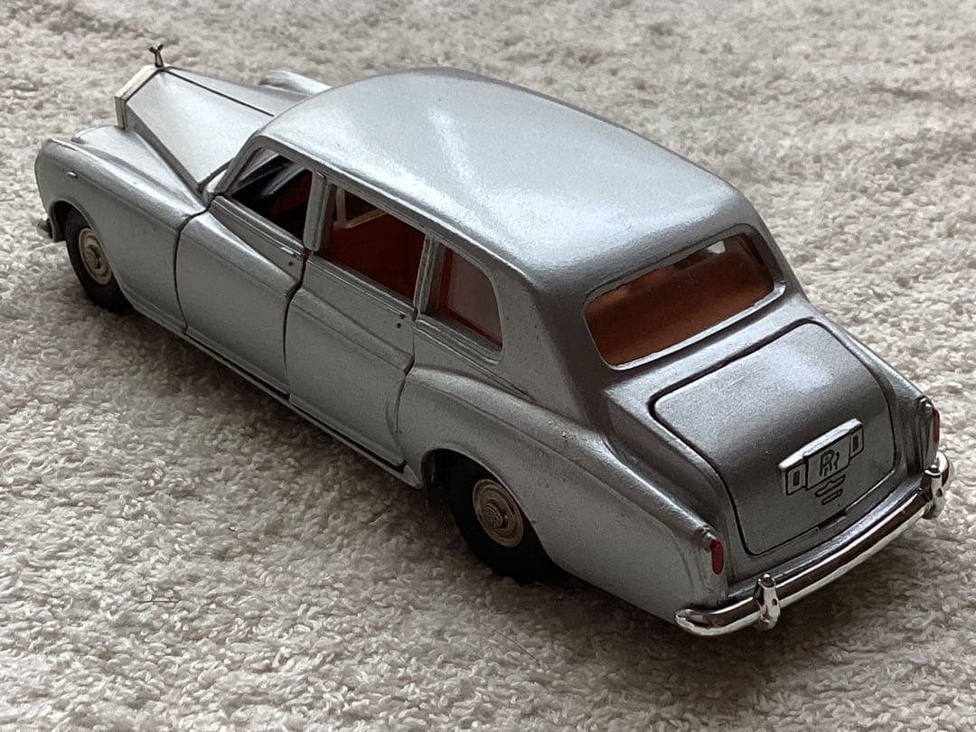 トミカ　ダンディ　F06ロールスロイス　ファンタムⅥ 日本製　1/43