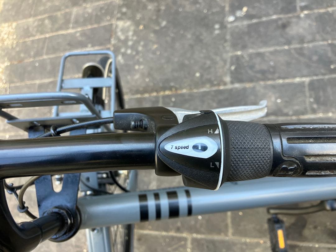 ブリジストン　マークローザ7s 26インチ　ダークアッシュ　通学用自転車