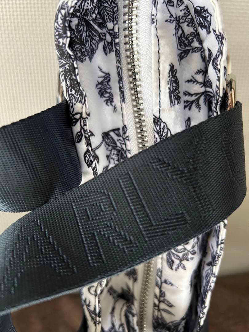 美品　パーリーゲイツカートバック、カードケース付き