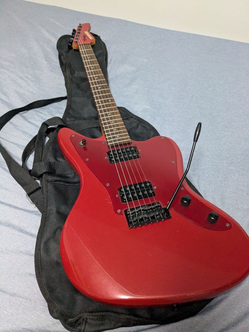 FERNANDES エレキギター レッド JG-45　アーム、ソフトケース付属