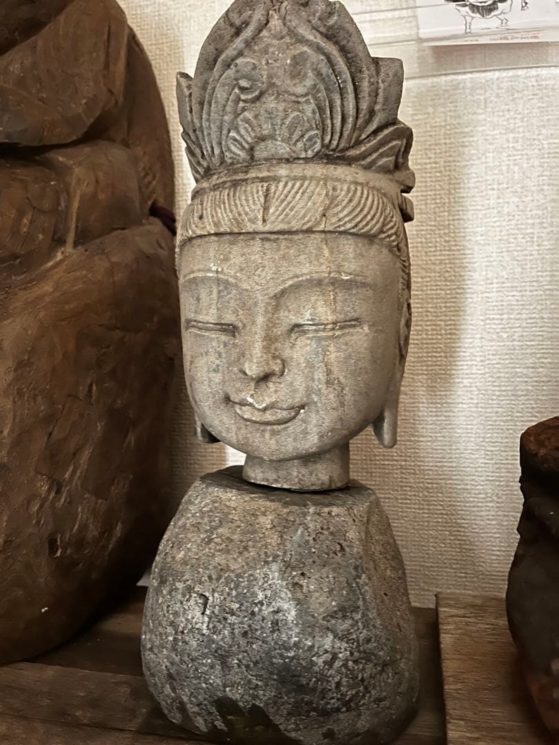 観世音菩薩　仏頭　残欠　石像　信仰