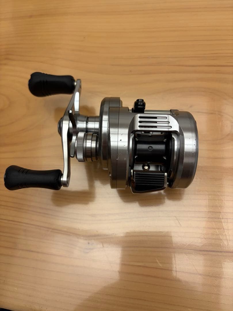 シマノ 20 カルカッタ コンクエスト DC 101 LEFT