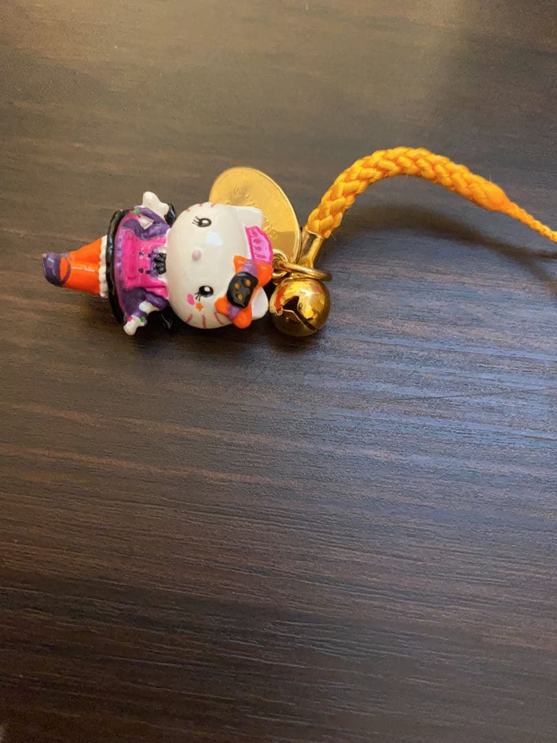 USJ限定 希少レア根付け　ハロウィン　ハローキティ ストラップ ご当地キティ