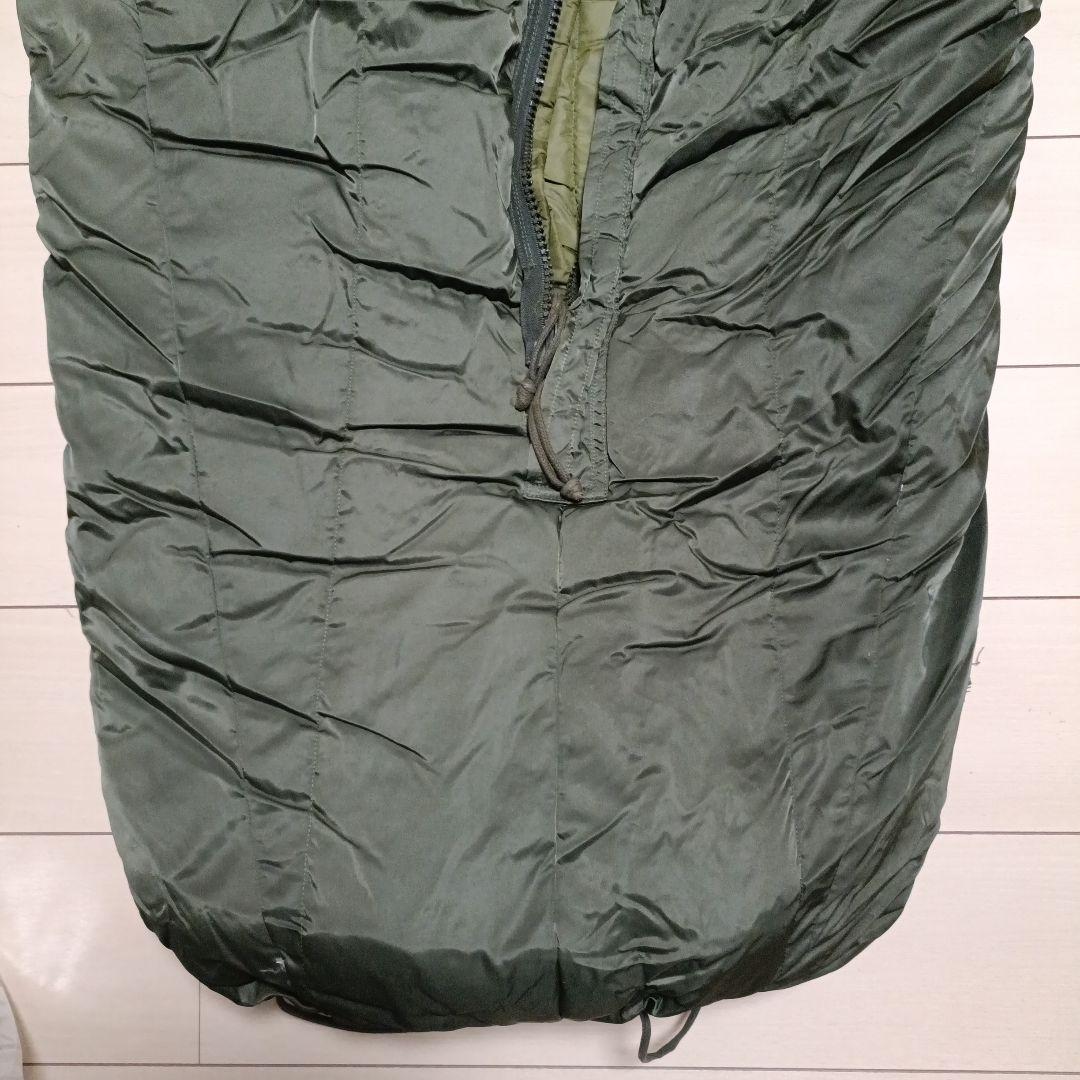 寝袋　全開ファスナー　シュラフ　オリーブグリーン