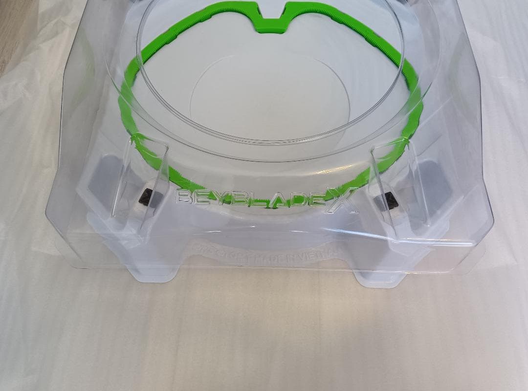 ベイブレードx 10個まとめ売り ランチャー＆スタジアム付き【送料込み】