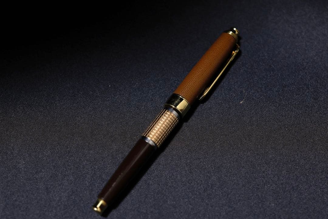 Burberry ケリー 50周年 シャーペン