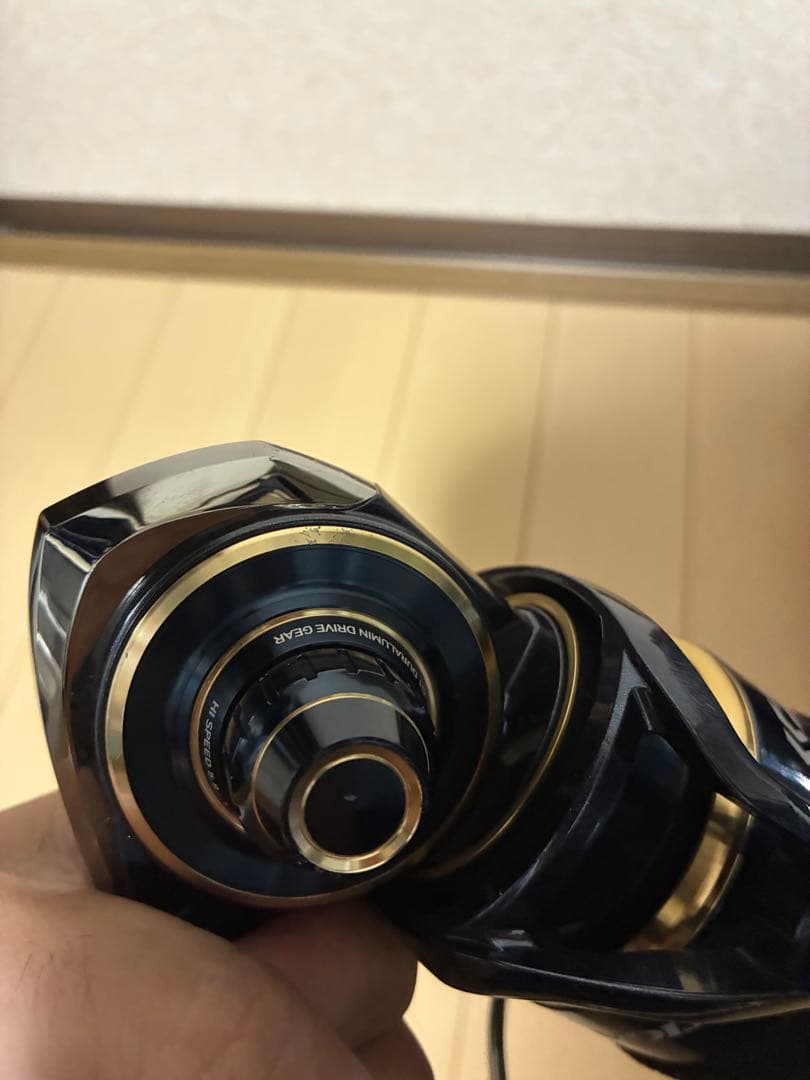 DAIWA SALTIGA 8000-H スピニングリール