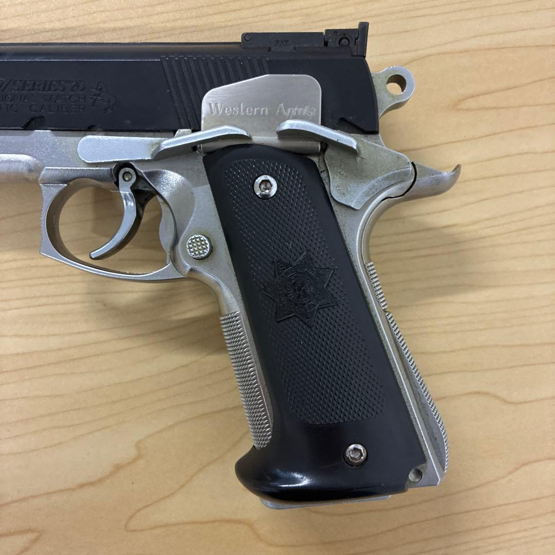 Western Arms シルバー ブラック