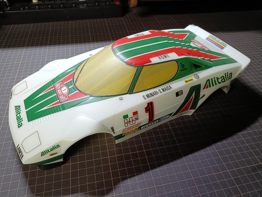 絶版　HPI 1/10 ランチア ストラトス ボディ　未完成品