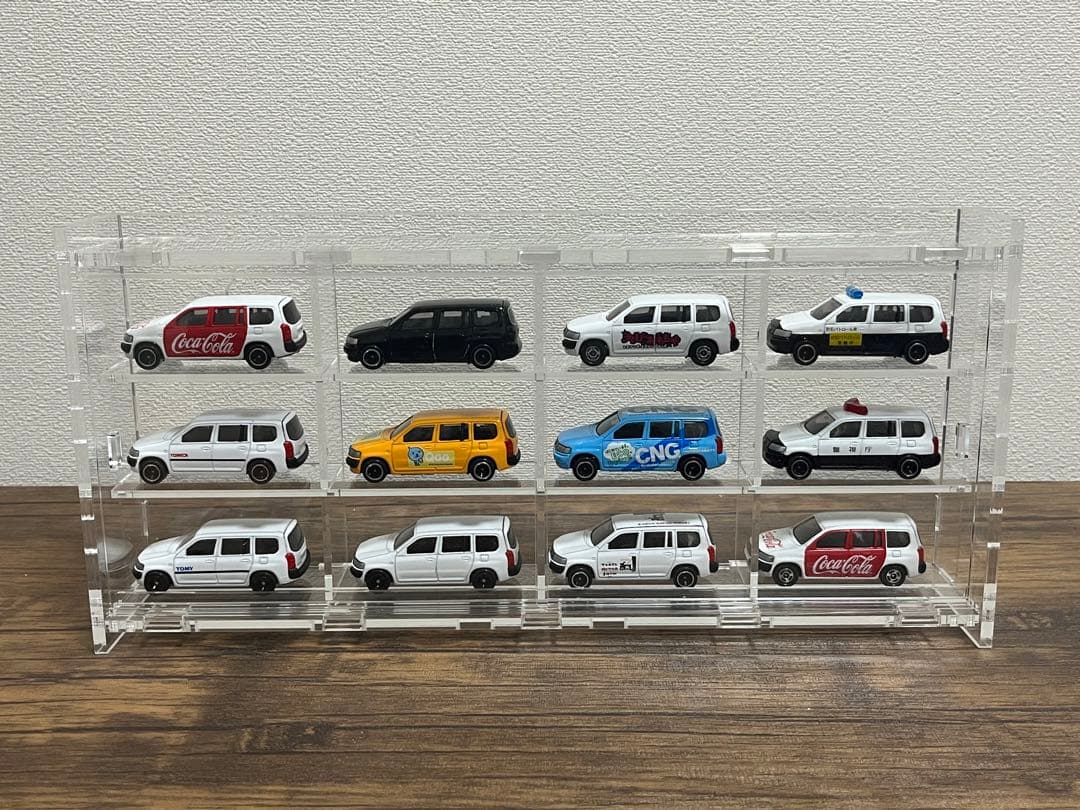 ⭐︎新品⭐︎ミニカーケース　コレクションケース　壁掛け　クリア　送料込み♪