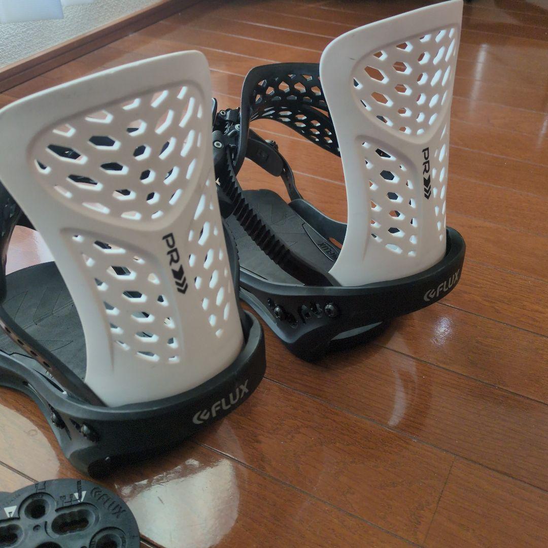 FLUX PR スノーボードビンディング ホワイト/ブラック　サイズM