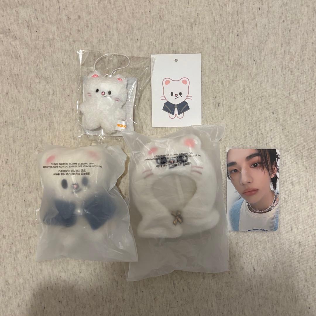 stray kids ジニレット ぬいぐるみ 服 マイクロ 10cm 特典トレカ