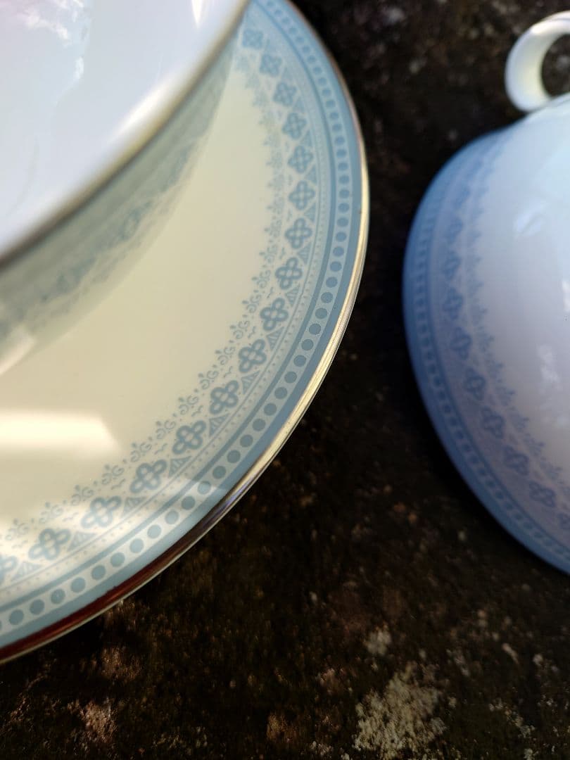 オールドロイヤルドルトン　1973年イギリス製　ボーンチャイナ　スープカップ２客