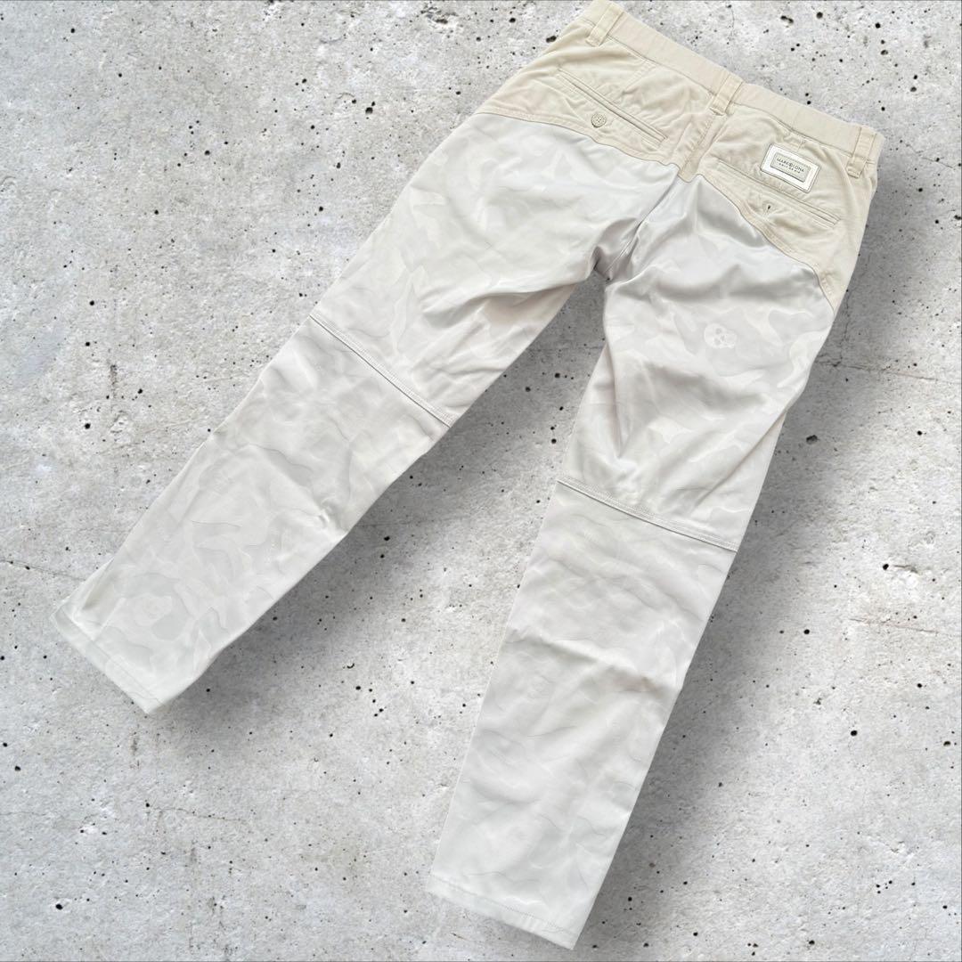 マークアンドロナ　パンツ　迷彩　コーデュロイ　白　総柄　S相当　コットン素材