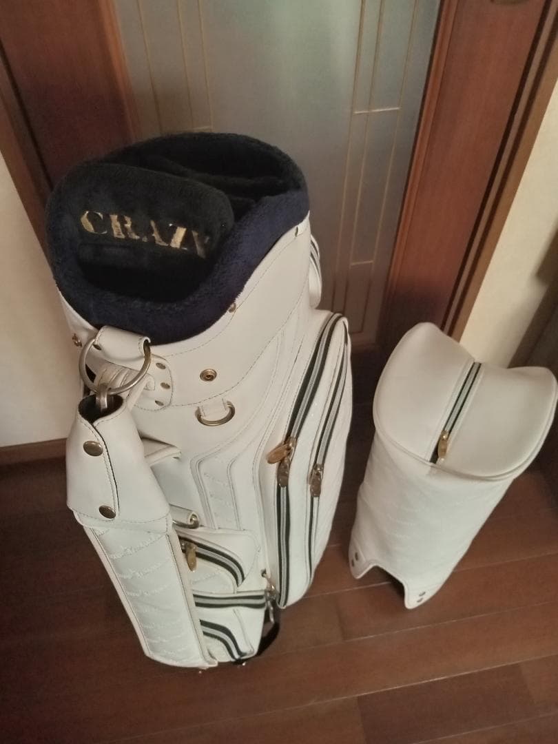 ★値下げ★CRAZY★キャディバッグ★9インチ★モノグラム型押しロゴ★白★