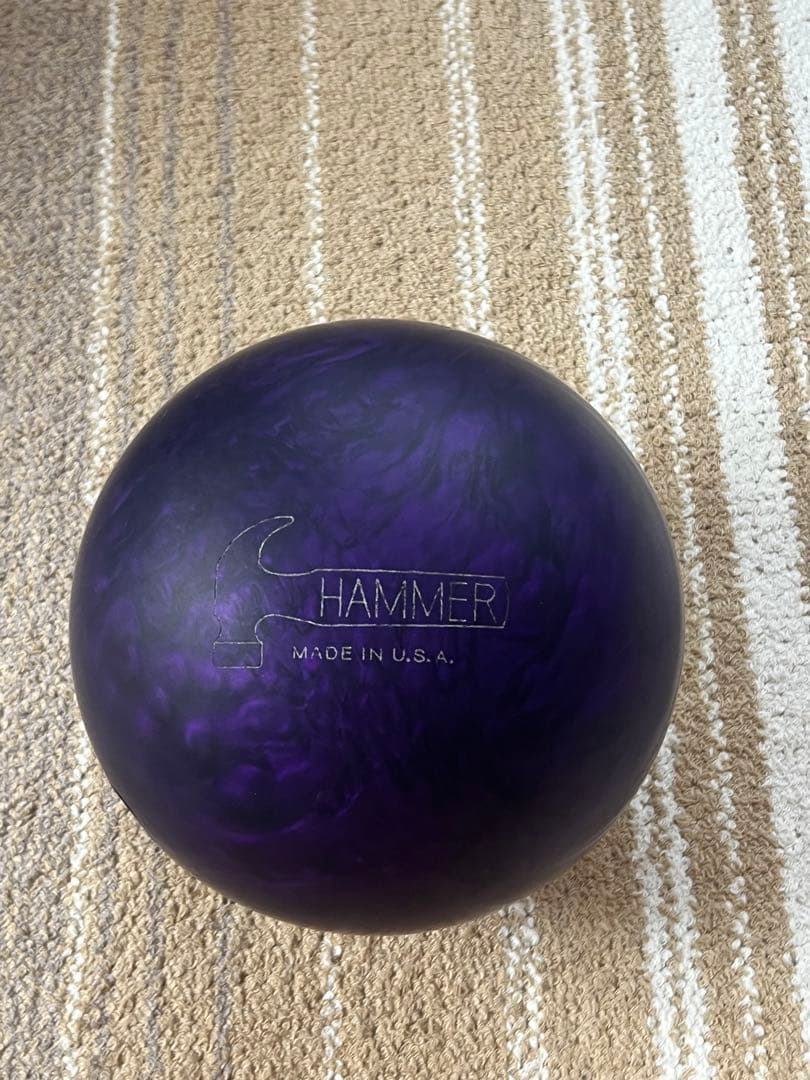 ハンマー社 ブラックウィドーパープルパールウレタン ボウリングボール 15ポンド