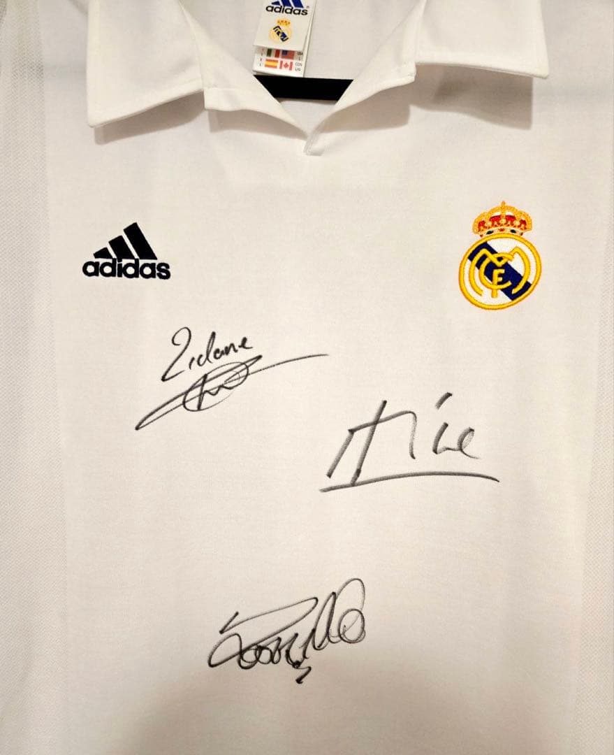 レアルマドリード（ロナウド、フィーゴ、ジダン）直筆サインユニフォーム GB社